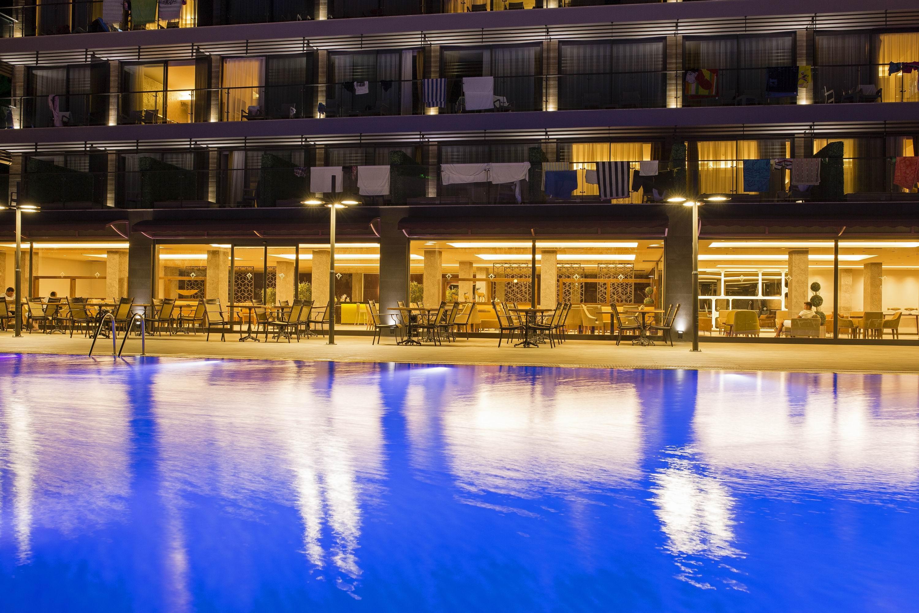 Mirage World Hotel Ічмелер Екстер'єр фото